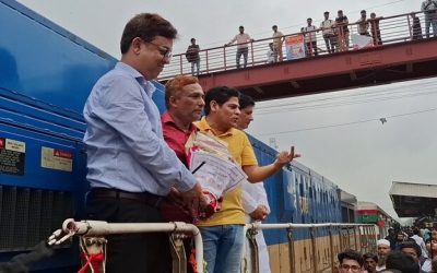 নরসিংদীতে ৩ আন্তঃনগর ট্রেনের যাত্রাবিরতির উদ্বোধন