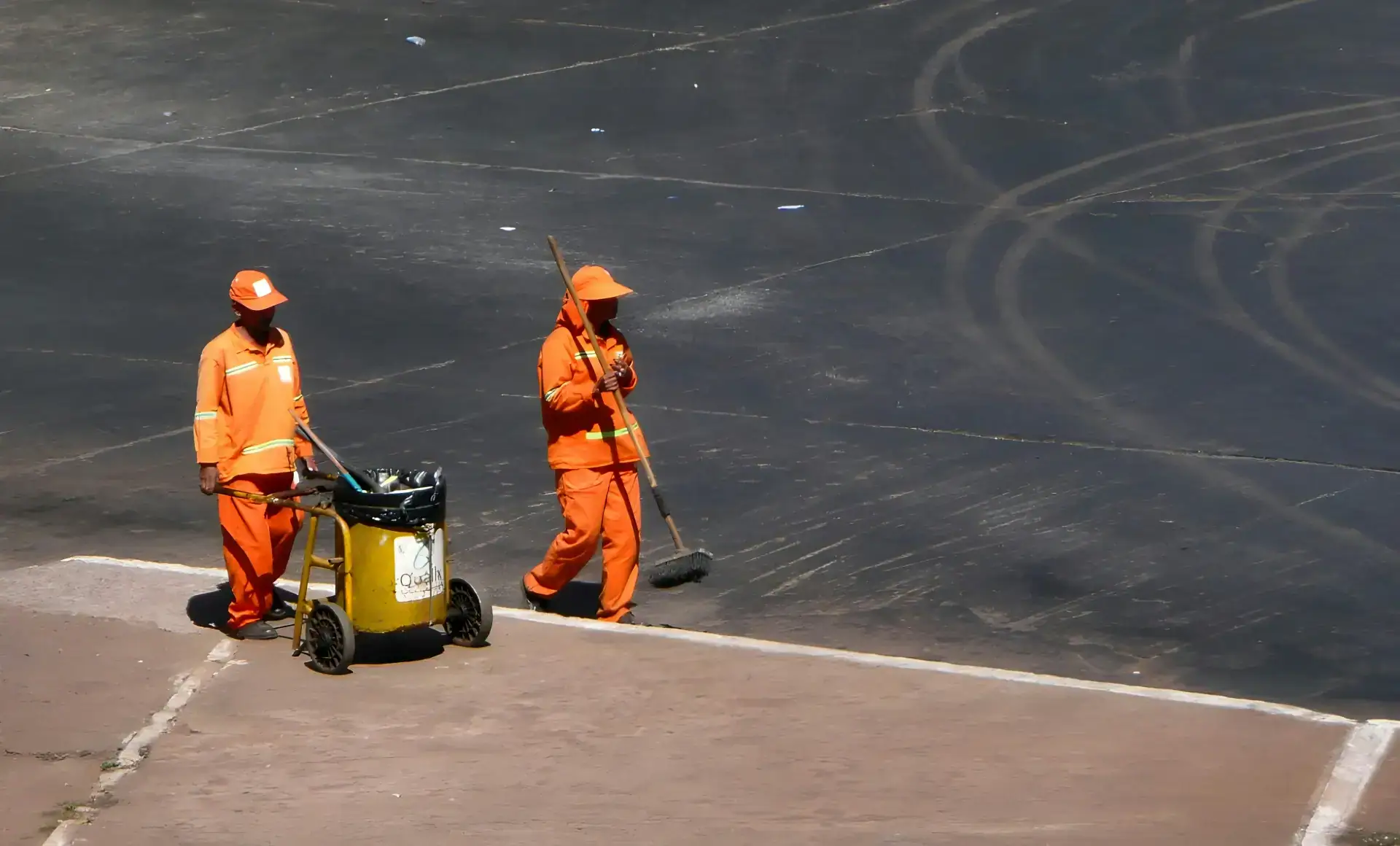 Cleaning jobs Kuwait Nepal office cleaning staff