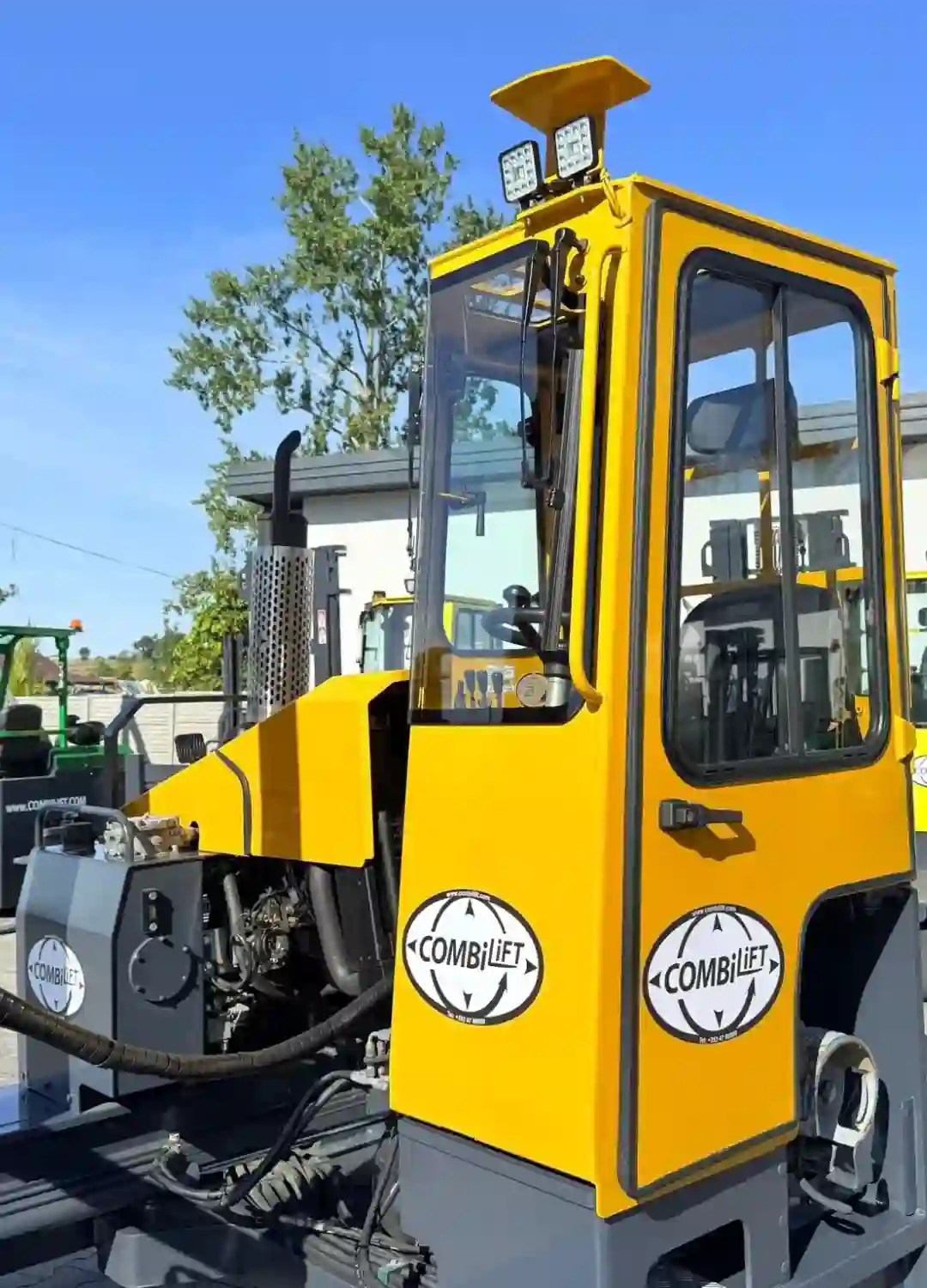 Stivuitor Combilift - Ridicare 4 tone - 1 - decaro-ro