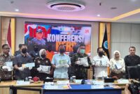 Kepala BNNP Jawa Barat Brigjen Sulistyo Pudjo Hartono mengungkapkan, kedua tersangka yang diamankan merupakan residivis kasus narkotika.