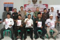 Momen Poto bersamamu, Forkopincam Cisalak, Panitia Pilkades beserta calon Kepala desa Gardusayang. 