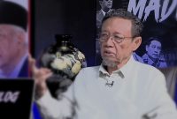 Guru Besar Institut Pemerintahan Dalam Negeri (IPDN), Prof. Ryaas Rasyid, melontarkan kritik tajam terhadap Presiden Prabowo Subianto.
