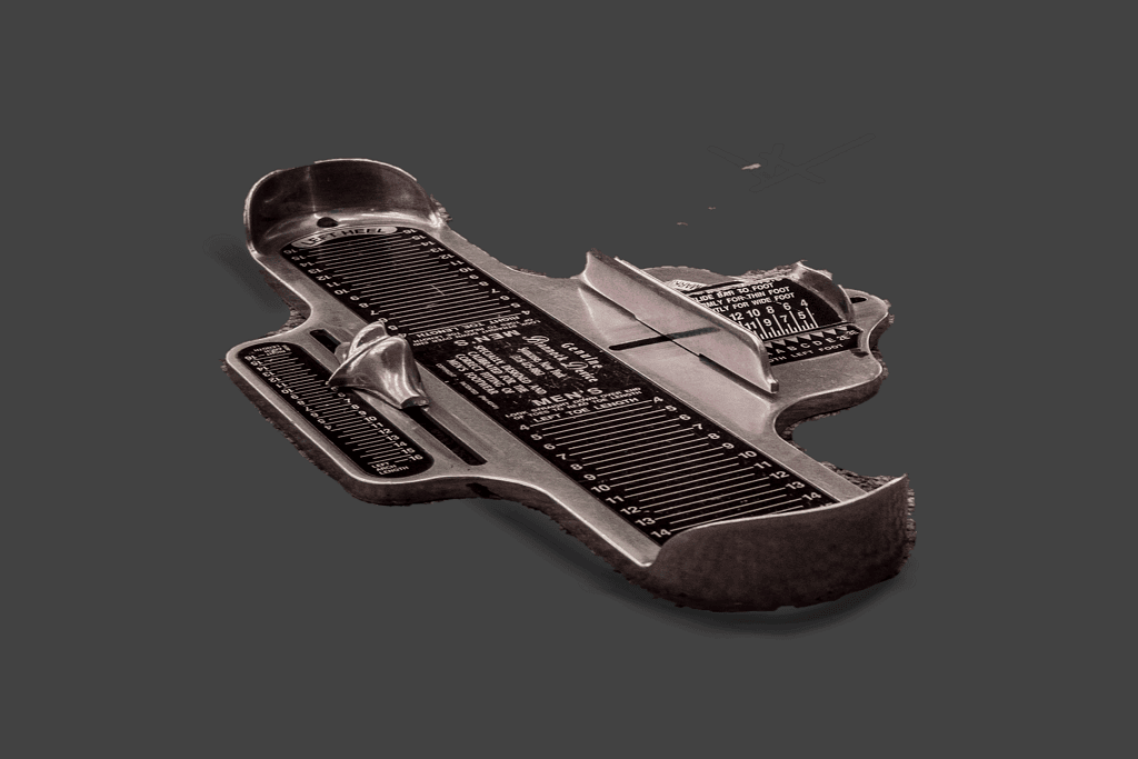 footwear measuring device