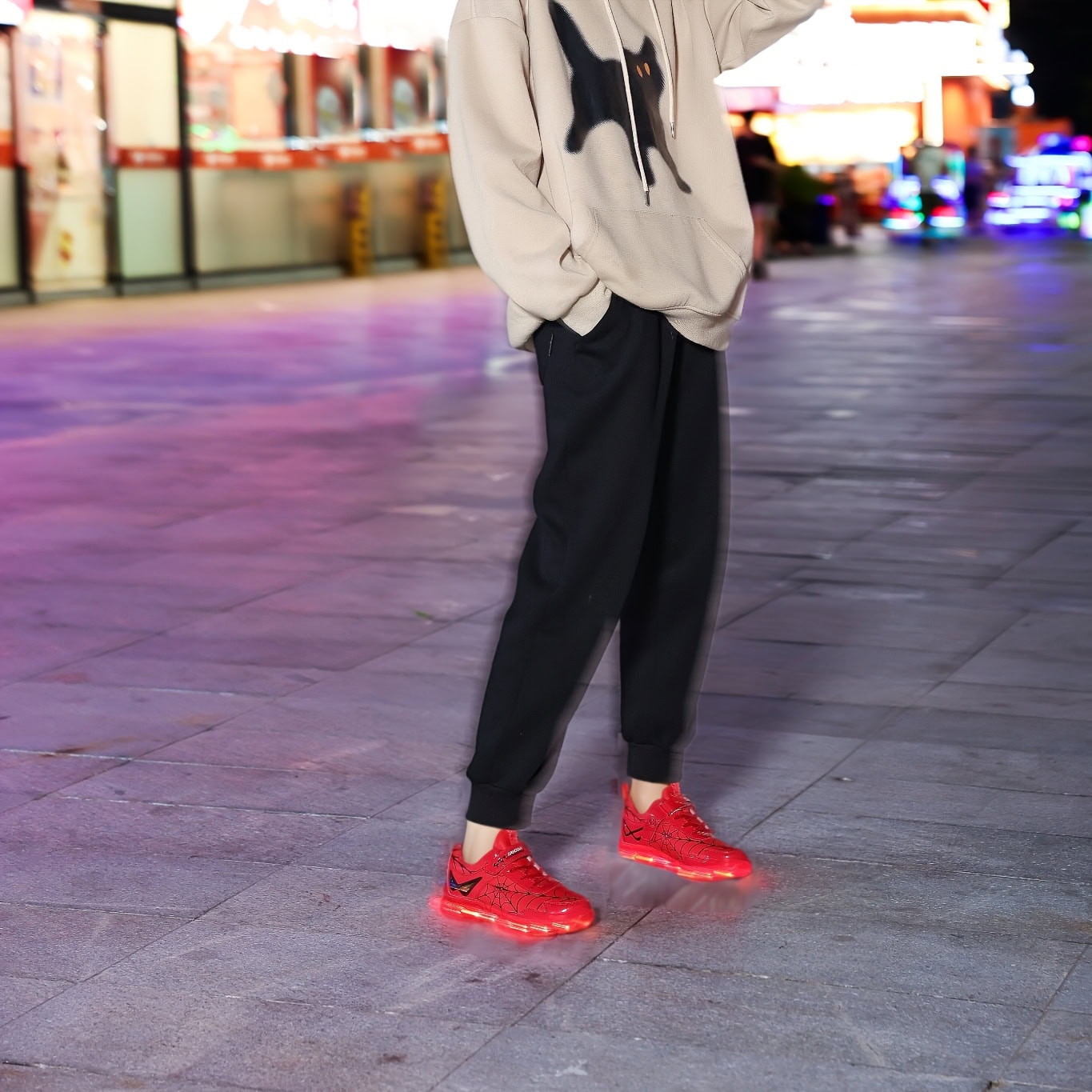 LED Lichtgevende Schoenen met USB-Opladen - Glow-in-the-Dark Sneakers, Snel Aan/Uit Sluiting, Antislip TPR Zool - Peuterschoenen voor Jongens & Meisjes, Dans, Basketbal, Dagelijks Gebruik - Machinewasbare Sneakers met Knipperlichten, Actieve Kinder Schoeisel, Dynamisch Patroon, Veilige Bevestiging, Glow in the Dark, Jonge Atleten