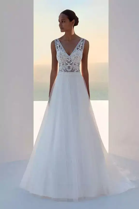 Vestido de novia en Diagonal Núvies - Tienda nupcial Barcelona