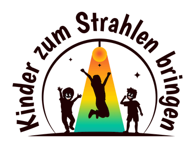 Schwarzes Logo von Dominik Bierle – Drei Kinder tanzen fröhlich unter Lichtstrahlen mit dem Text ‚Kinder zum Strahlen bringen‘ – Musik und Freude für Kinderkirche und Familien