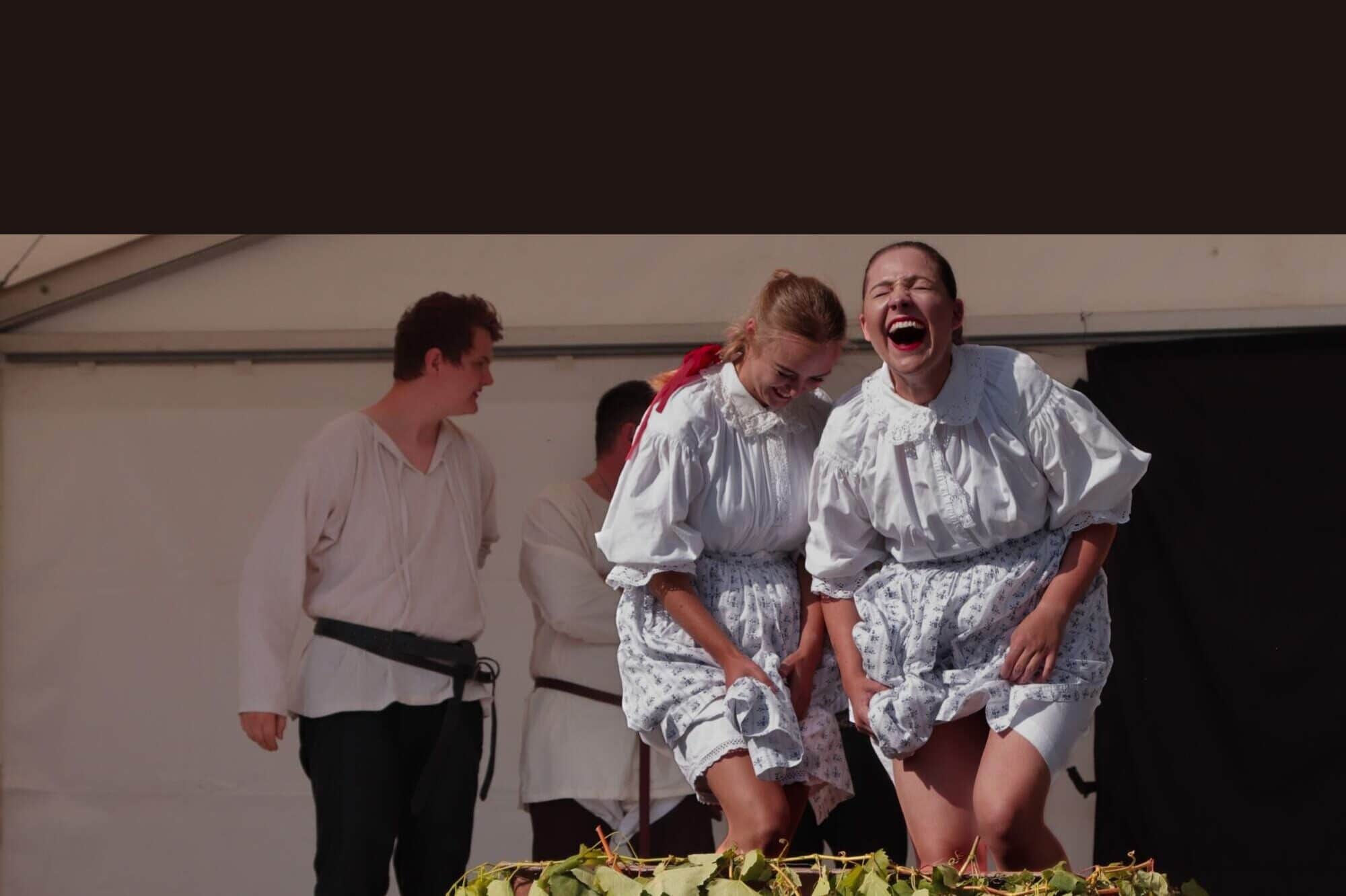 Slider 2 Dvůr pod starýma horama