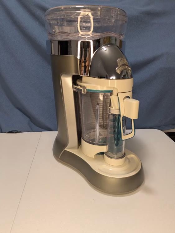 Margaritaville Bali Frozen Concoction Maker with Self-Dispensing Lever Automated Drink Mixer for Smoothies Margaritas Daiquiris and Colada 60 oz.