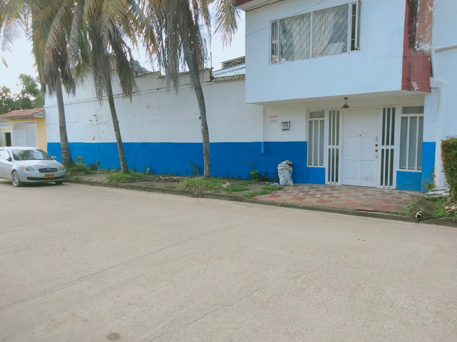 Se vende una acogedora Vivienda con piscina en el  Carmen de Apicalá Tolima