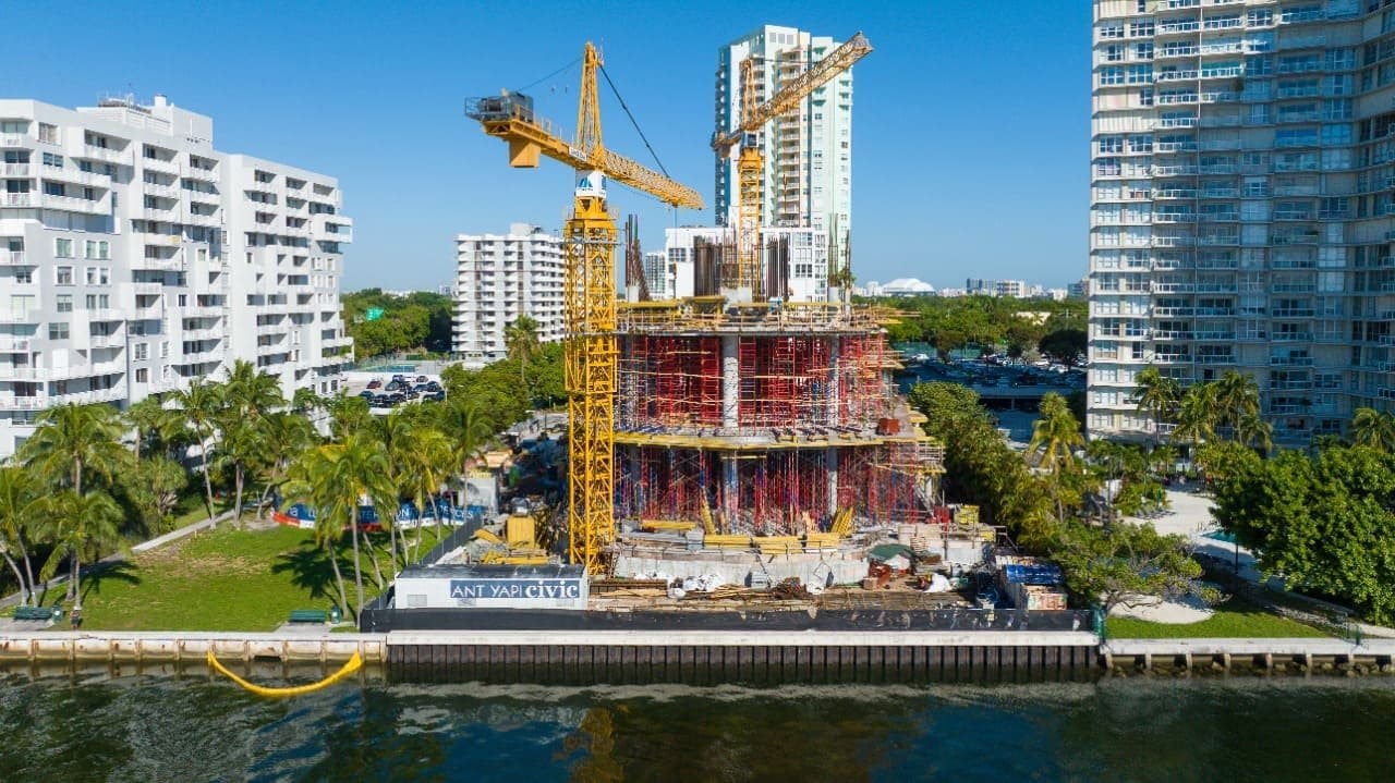 Compra de penthouse en torre de lujo en Brickell marca un récord