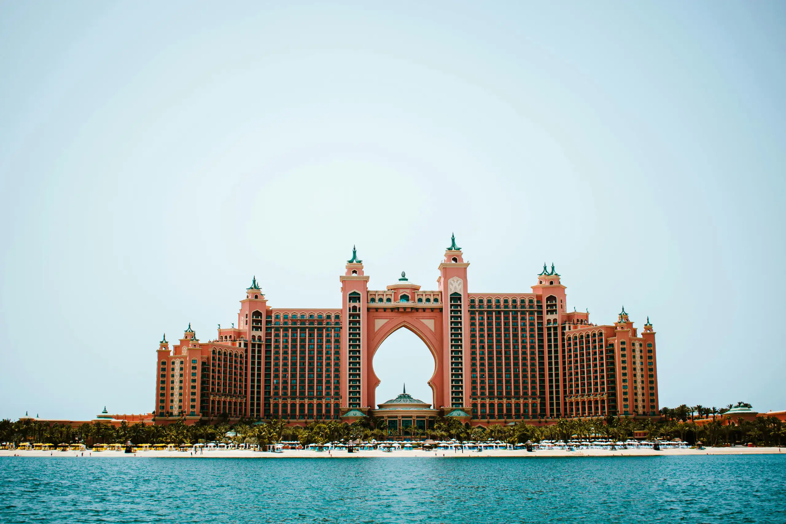 Palm Jumeirah Dubai: Complete 2025 Island Paradise Guide