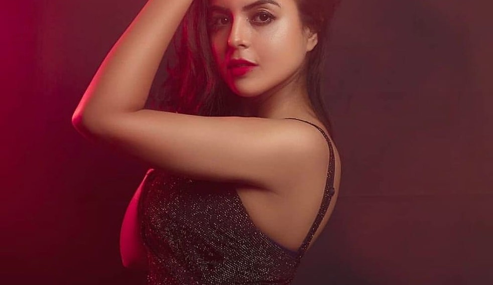 escorts service in Mumbai hotel