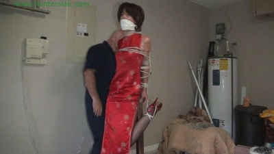 Bound in her silk Cheongsam