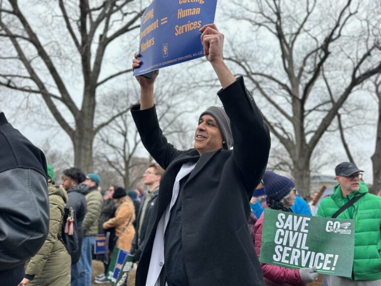 An American Pope, an LG Endorsement, and More