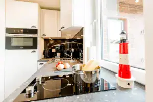 Ferienhaus und Galerie ku. Pellworm Nordseeinsel Auszeit Urlaub Küche