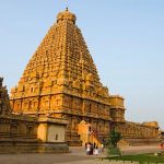 भारत का आखिरी गांव, जहां सड़क होती है खत्म और शुरू होते हैं असली पहाड़