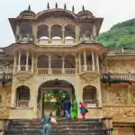 Palitana: गुजरात की इस पहाड़ी पर बसे हैं सैकड़ों जैन मंदिर