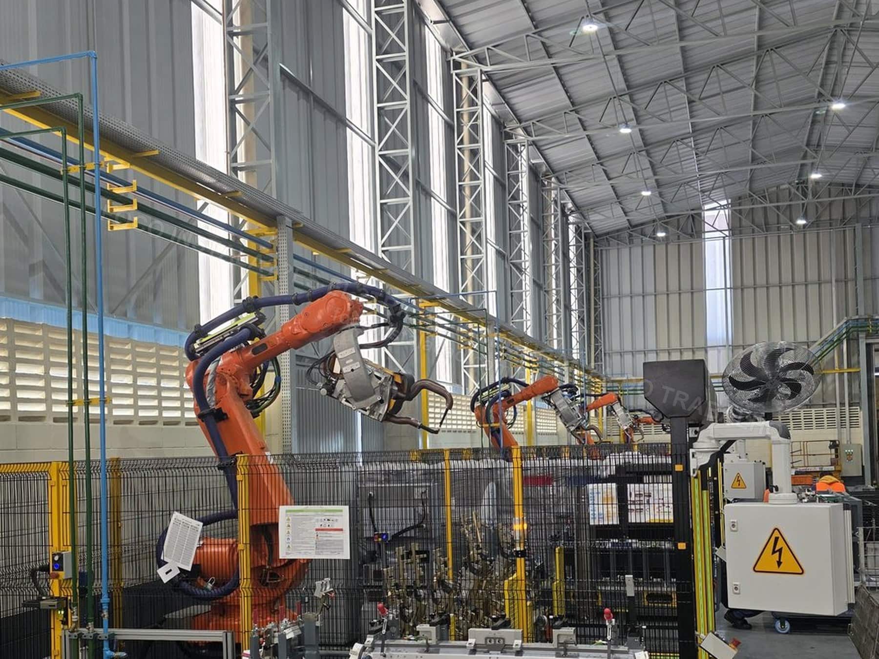 Registros Fotográficos FOCO - Imagem relacionada ao serviço Instalação de estrutura metálica para mezanino técnico de cubículo de média tensão, transformador 1000 kVA e QGBT 1600 A - FOCO-0118