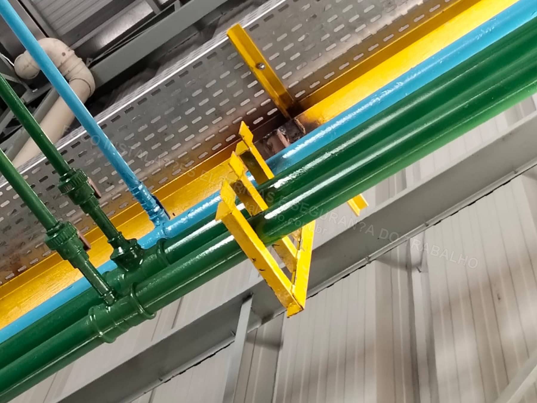 Instala??es de Hidr?ulica Industrial para C?lulas Robotizadas - Imagem relacionada ao serviço Instalação de hidráulica industrial para Chiller, células robotizadas e máquinas de solda - FOCO - FOCO-0184