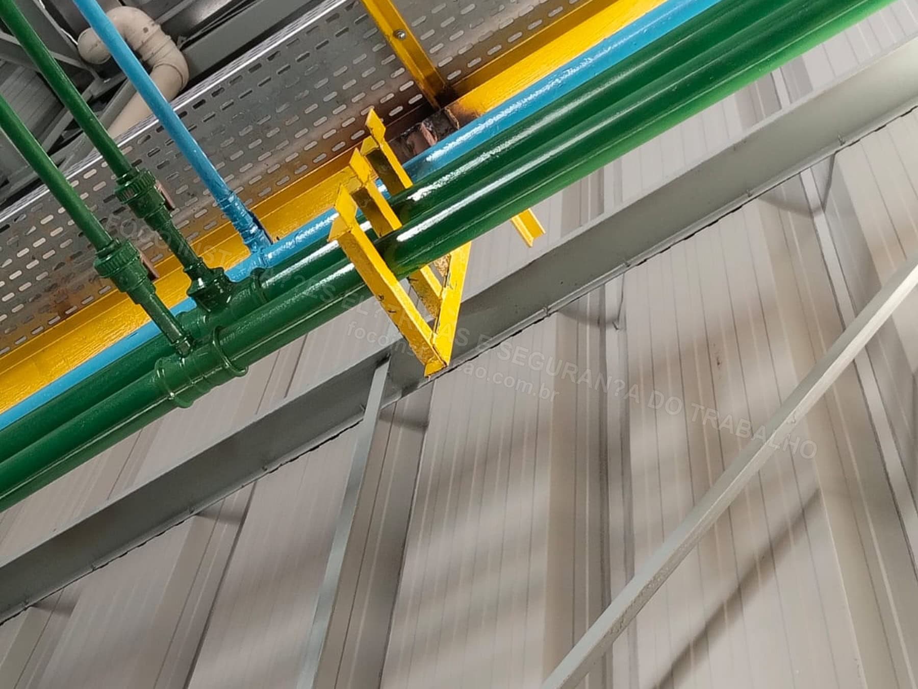 Instala??es de Hidr?ulica Industrial para C?lulas Robotizadas - Imagem relacionada ao serviço Instalação de hidráulica industrial para Chiller, células robotizadas e máquinas de solda - FOCO - FOCO-0185