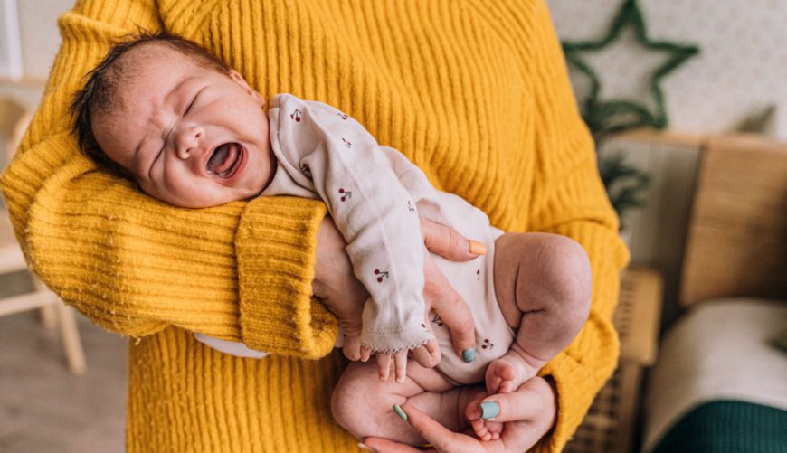 Formation sur le portage et RGO : les clés pour accompagner un bébé souffrant de reflux