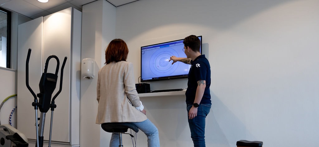 Flexchair-training bij Fysiotherapie Dunant in Roosendaal