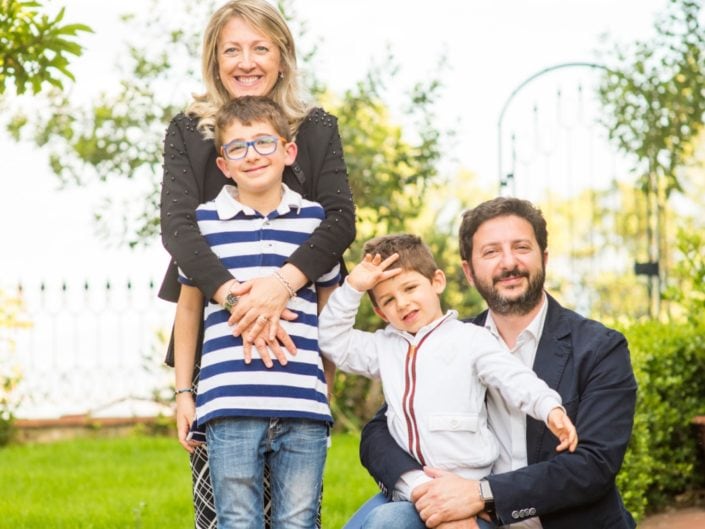 ca952588-01cf-4c31-95e1-bd32c1ecbdba-705x529 Family Portrait / Ritratti di Famiglia