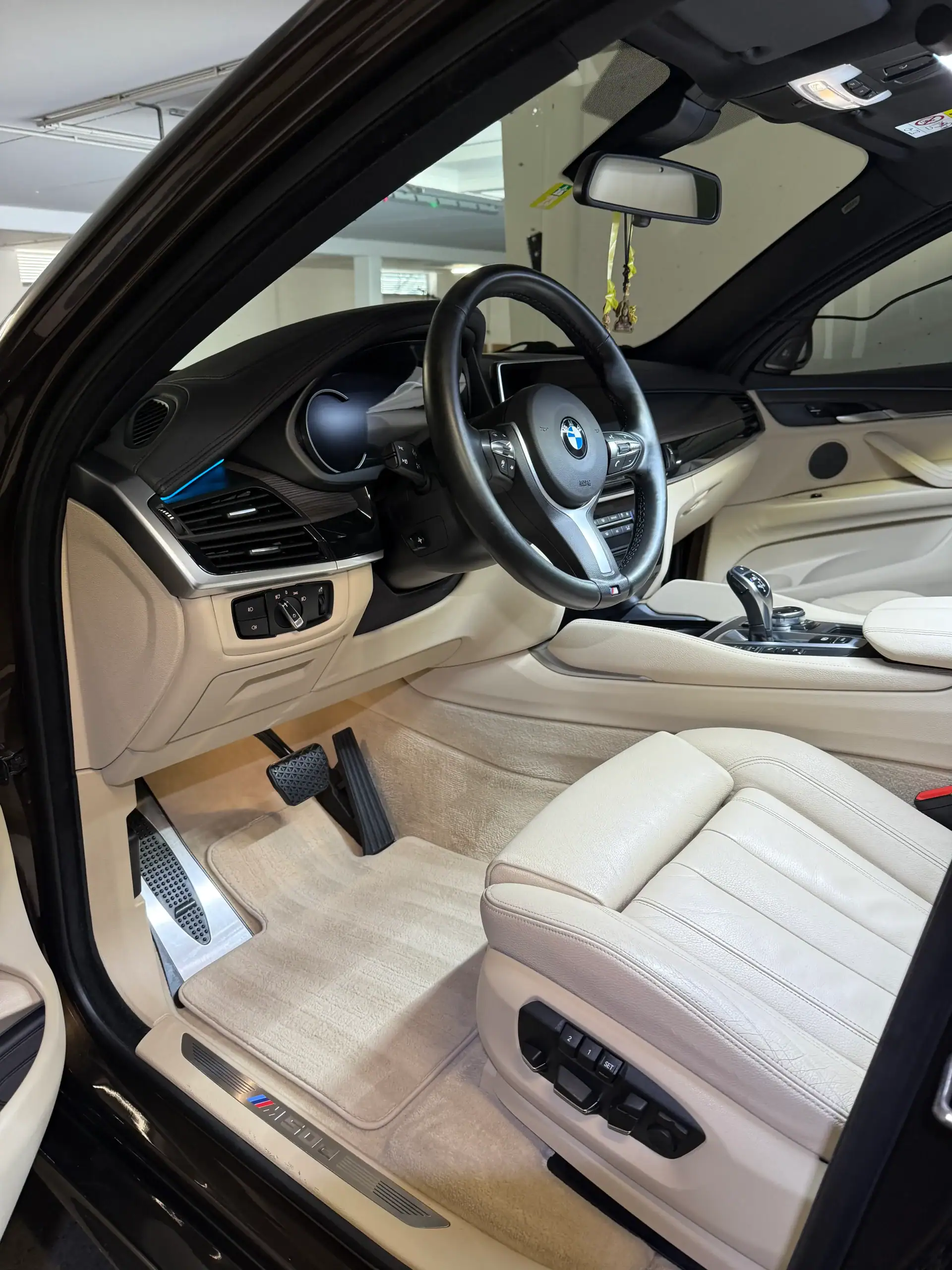 BMW X6 – Deckbild