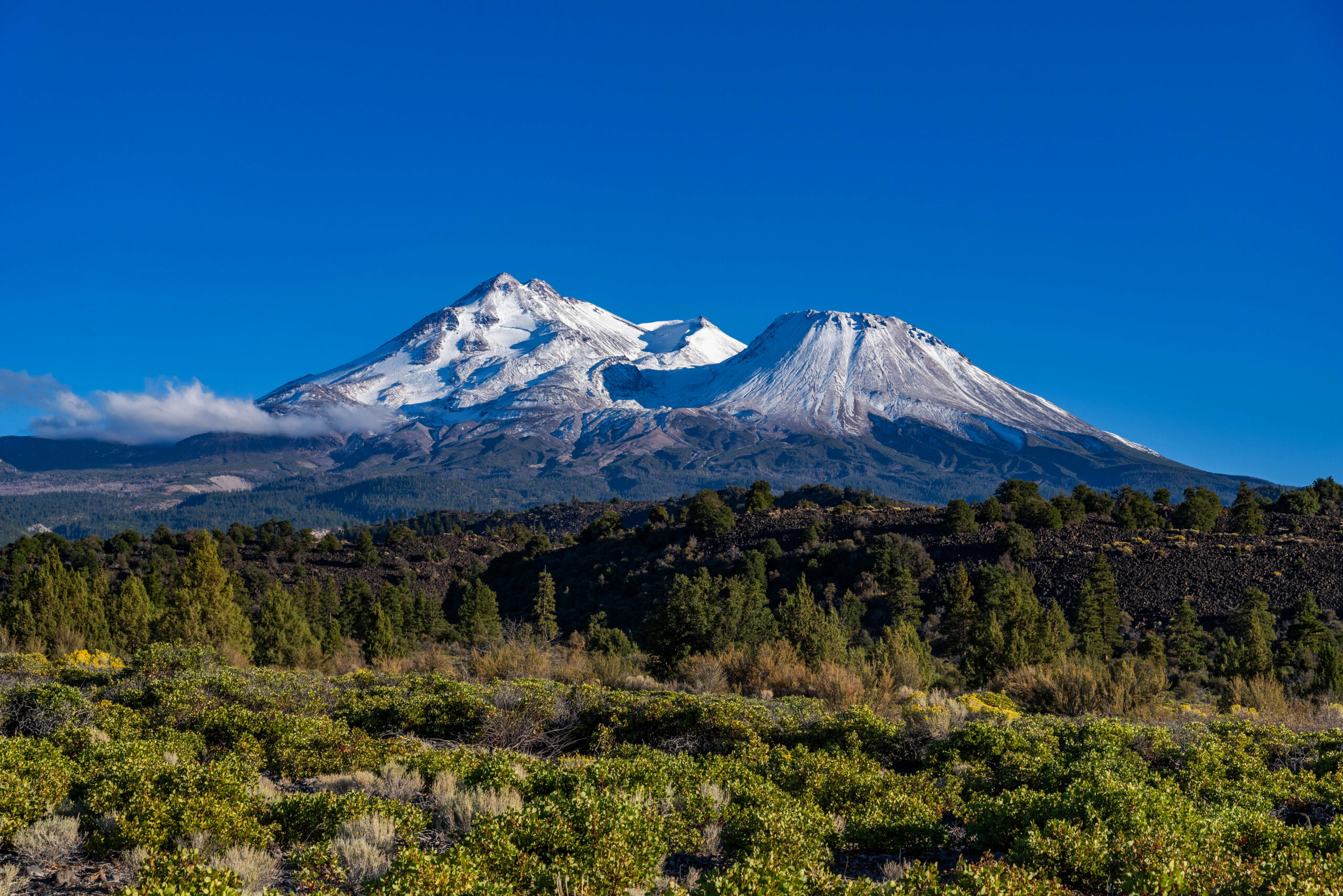 Mount Shasta in California, an authentic photograph of this ranked mountain