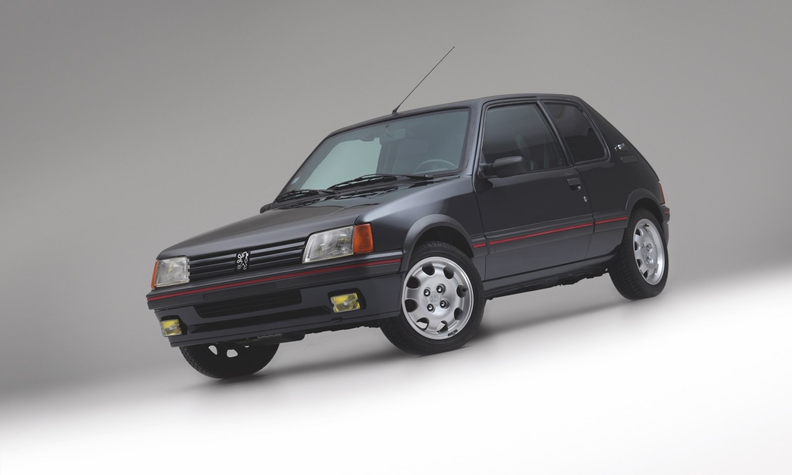 Une 205 GTI unique : Prix de vente 37.500€