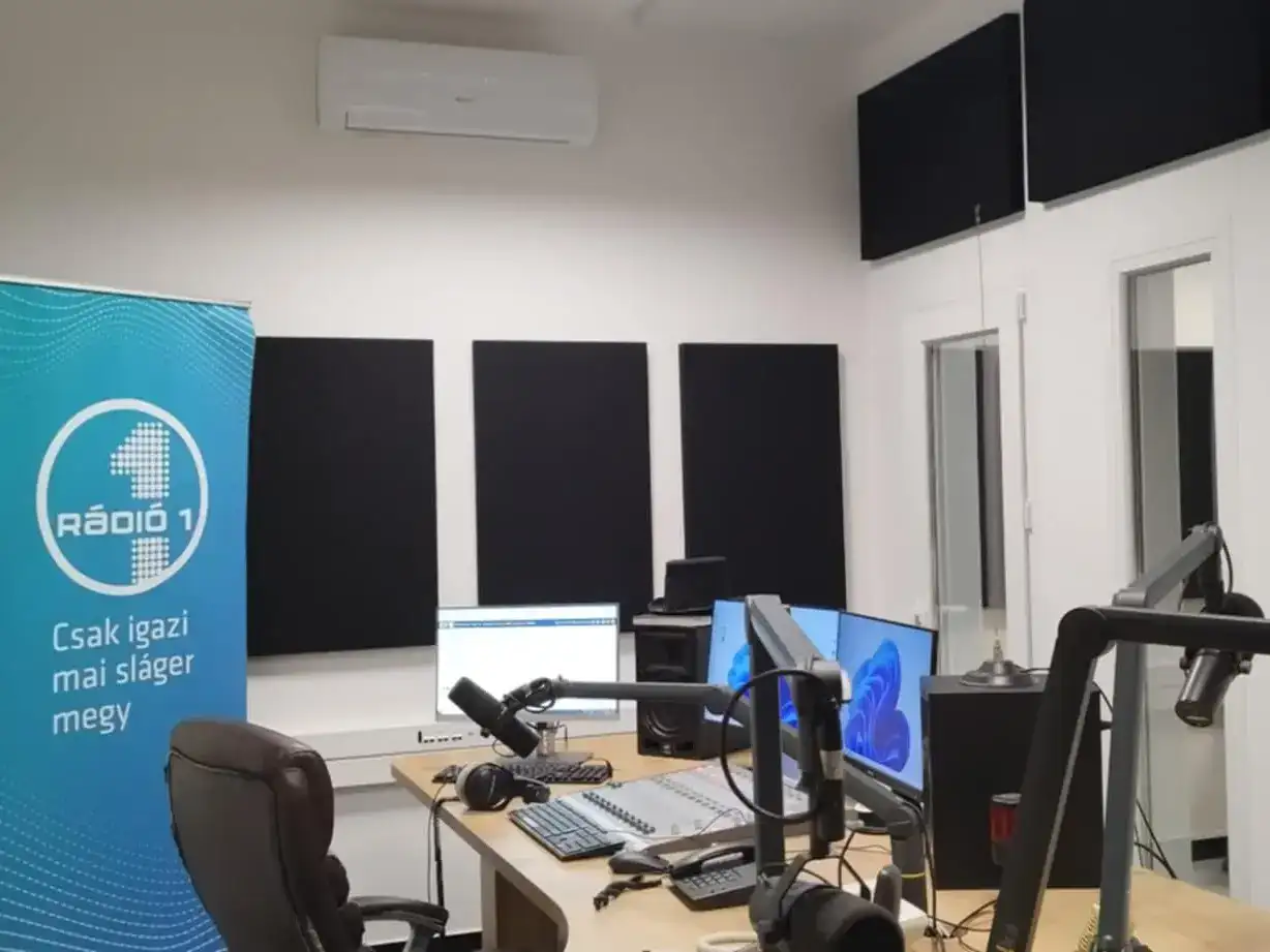 Főoldal 18 Hanghatas_munkak_LAMA_Gong-Radio-1 (1)