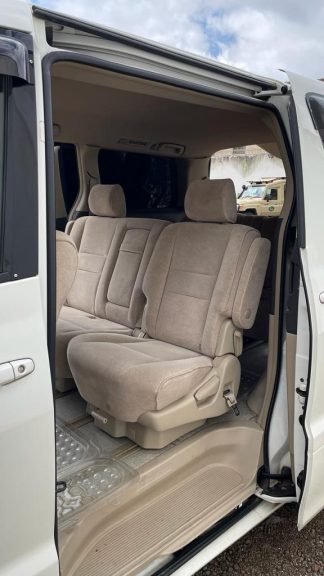 Alphard/ minivan