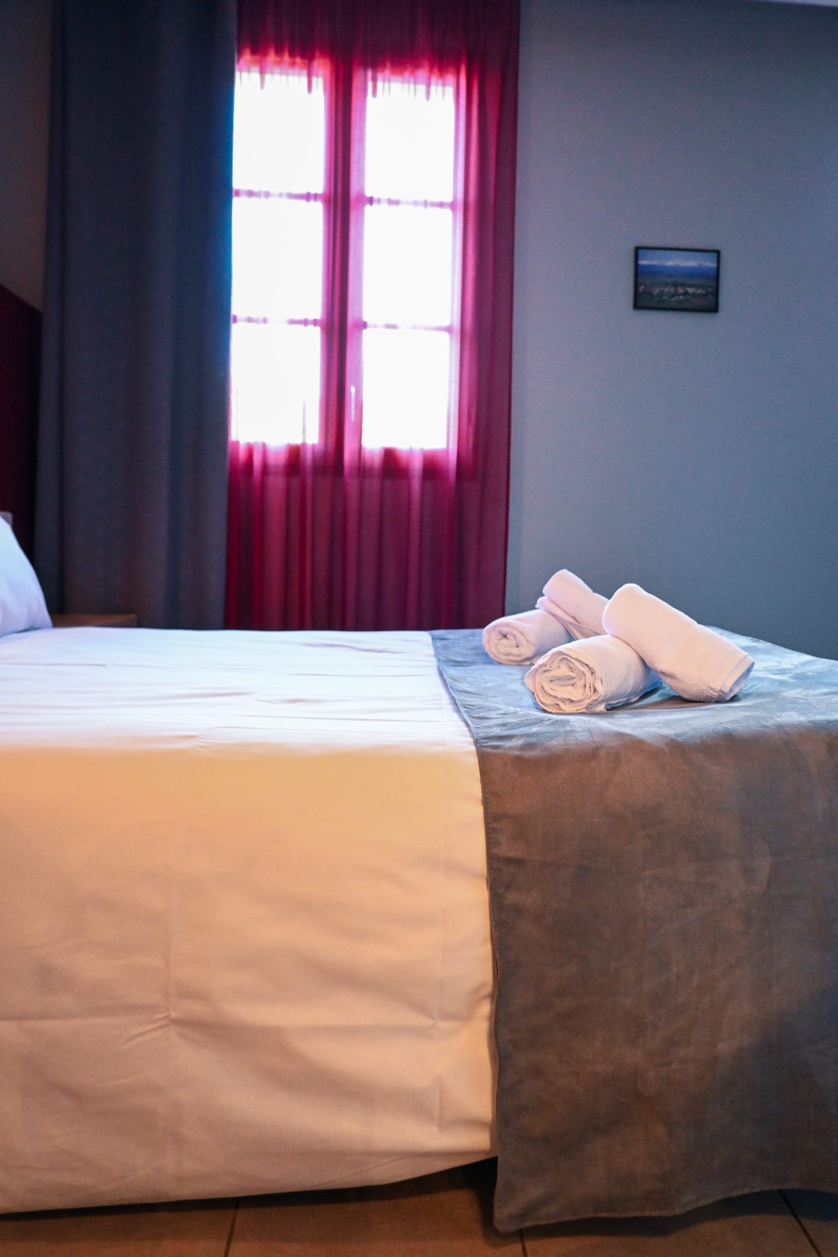 chambre double - hôtel du vieux pont Mazères chambre double - hôtel du vieux pont Mazères
