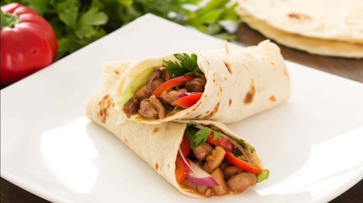 How To Make Sriracha Chicken Wrap – Recipe