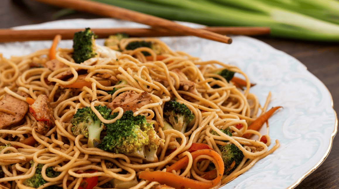How to make Chicken Stir-Fry Noodles – Quick recipe for fried noodles