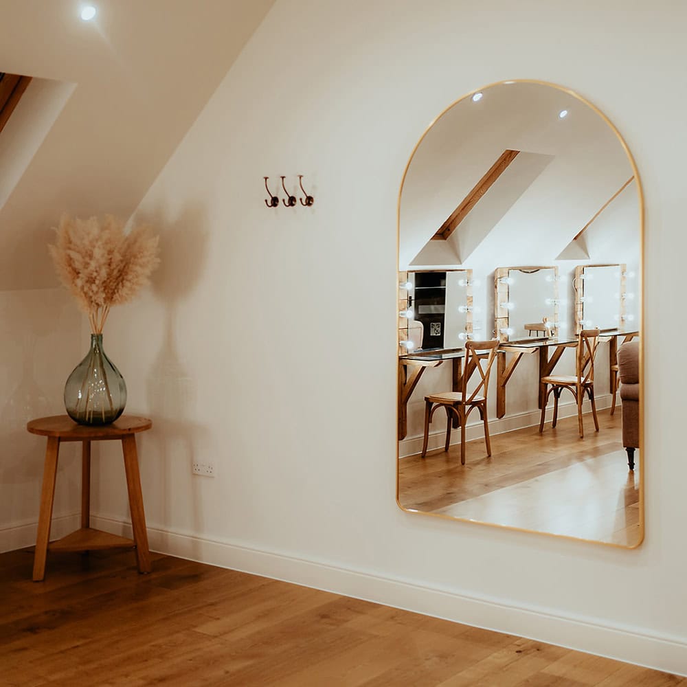 Hyde House Cotswolds Wedding Venue The Loft