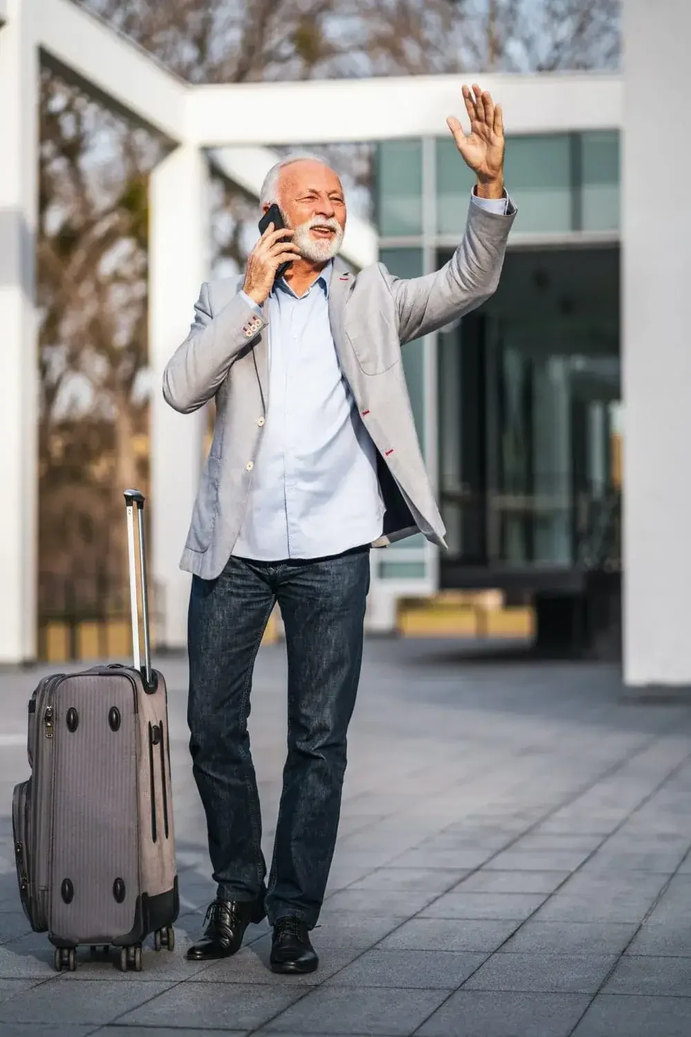 calling-taxi call Ilyas Taxi Schaffhausen – Reliable Taxi Service