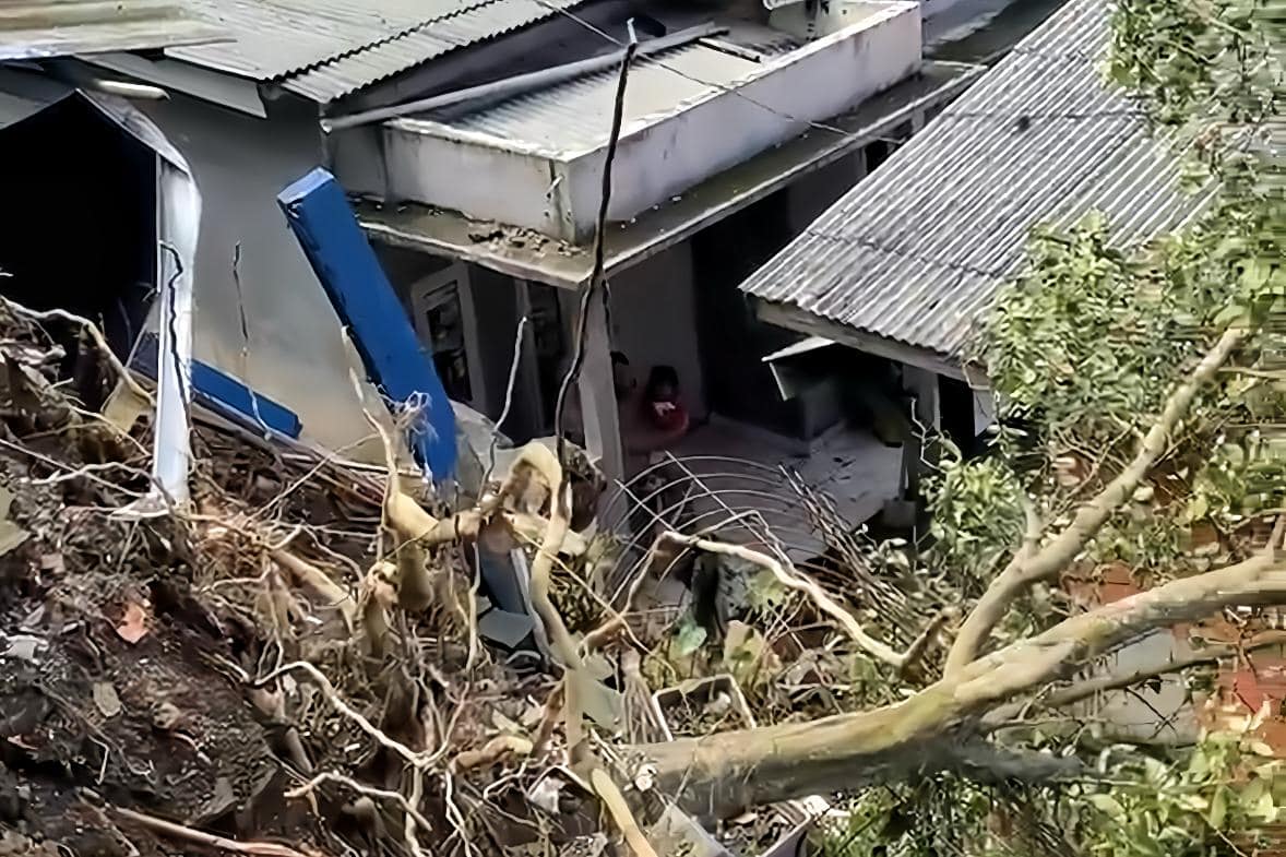 Longsor Terjang Pemukiman di Lembang, 4 Rumah Rusak Berat
