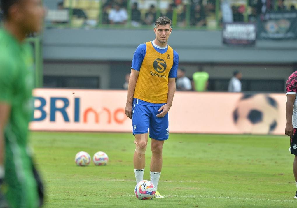 Nick Kuipers Resmi Tinggalkan Persib Bandung: Akhiri Perjalanan 6 Musim Penuh Prestasi