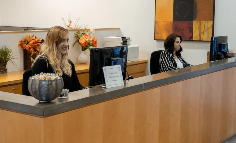 Flexible professional office reception with friendly staff at Intelligent Office.