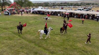 Kırıkkale’de düzenlenen "Aileler Tanışıyor Şenliği ve Yörük Türkmen Şöleni", mehter