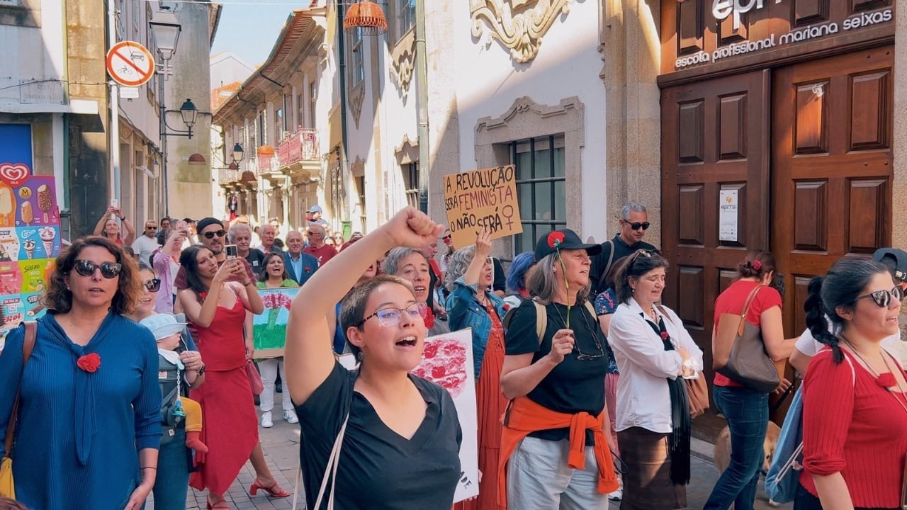 Marcha 25 de abril - Teatro Viriato (2023, Viseu) - Confirmar Abril