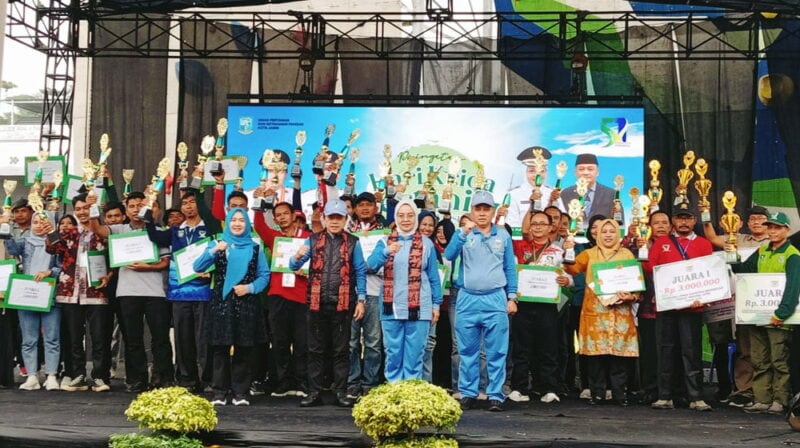 Gubernur Jambi, Al Haris, hadir pada puncak peringatan HKP Tingkat Provinsi Jambi, Kamis, 16 November 2023 | foto : dir