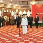 Sri Puwaningsih dilantik sebagai Penjabat Wali Kota Jambi, Selasa, 7 November 2023, sore |  foto : dir 