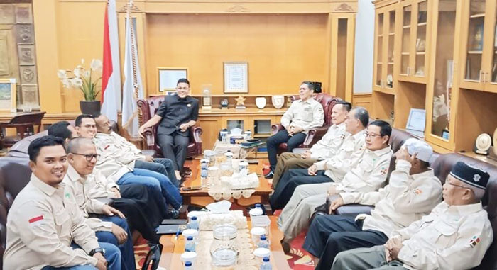 Ketua Sementara DPRD Provinsi Jambi beraudiensi dengan pengurus Apkasindo Jambi | ran