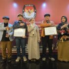 KPU Provinsi Jambi menerima penghargaan dari KPU RI | rel