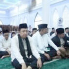 BBS dan Junaidi Mahir serta para pejabat Pemkab Muarojambi salat id di Masjid Al-Abror, Sengeti, Senin | dki