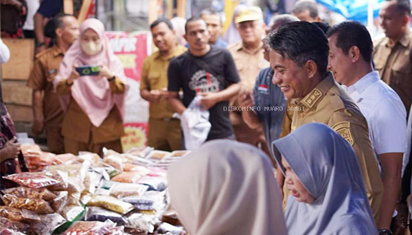 Wakil Bupati MuaroJambi, Jun Mahir, sidak ke Pasar Sengeti, Senin | dki