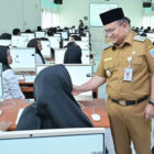 Wali Kota Jambi, Maulana, meninjau langsung pelaksanaan Seleksi Kompetensi Teknis bagi calon Pegawai Pemerintah dengan Perjanjian Kerja Gelombang II Formasi Tahun Anggaran 2024, Selasa | dki-kj