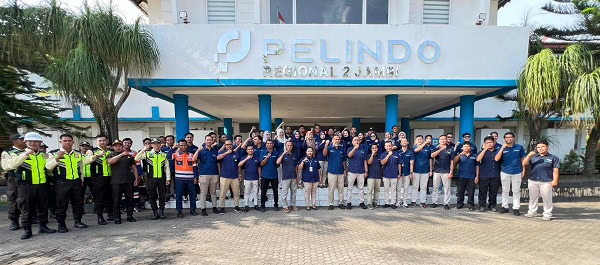 Seluruh karyawan Pelindo Regional 2 Jambi memperingati Hari Kebangkitan Nasional ke-117, Selasa | pelindo